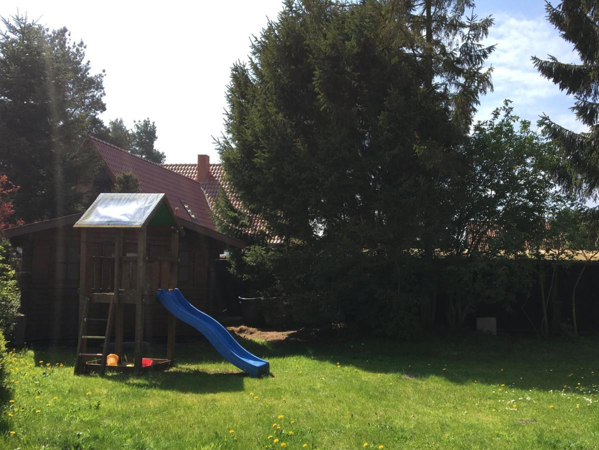 Trollhus - Grosses Familienfreundliches Ferienhaus Born Exterior foto
